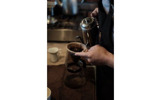 【ふるさと納税】深煎り コーヒー スイーツ (パウンドケーキ　スノーボール　ビスコッティ―) セット 北海道 北海道美瑛 北海道美瑛町 美瑛町 美瑛 コーヒー  ギフト 珈琲 スイーツ 深煎り 深煎り珈琲 深煎りコーヒー 自家焙煎珈琲店Gosh　[018-68] 3
