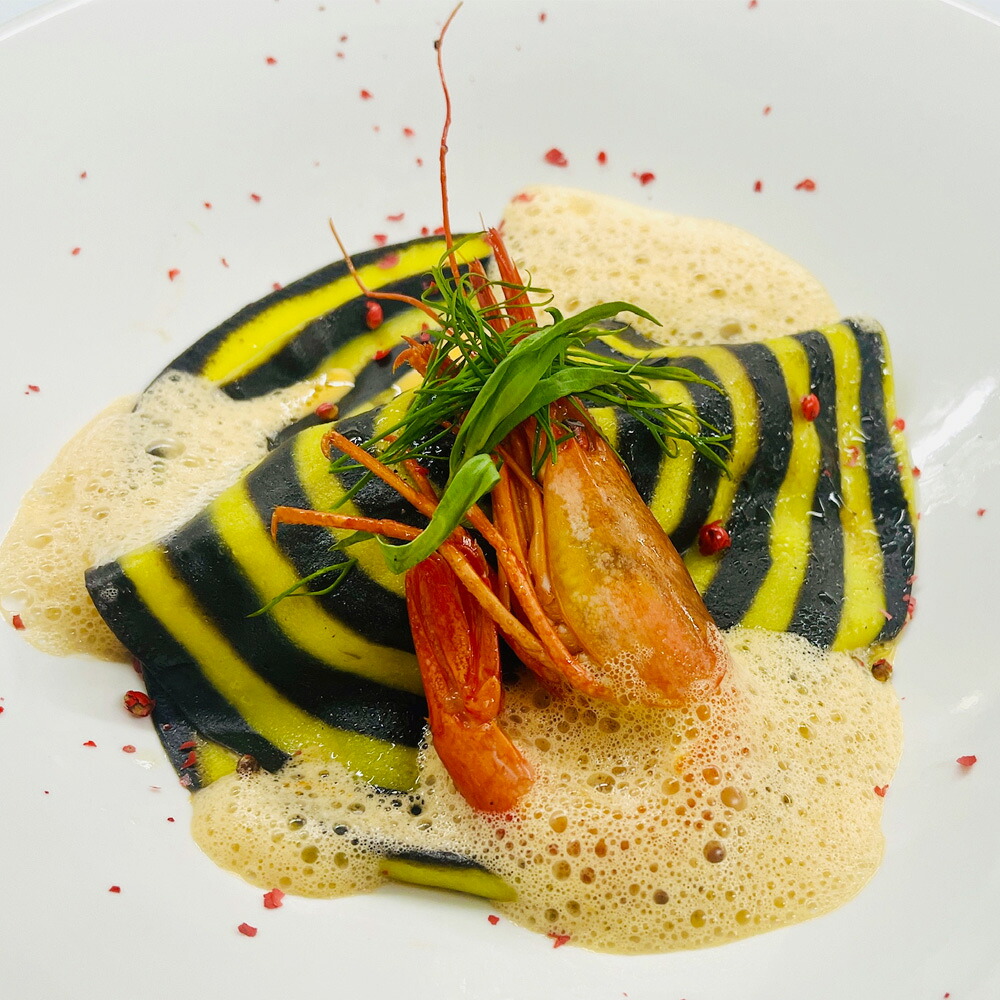 【ふるさと納税】フェルムラ・テール美瑛 「Villa Biei」宿泊＆ディナーお食事券 1泊夕食付 大人2名様 8